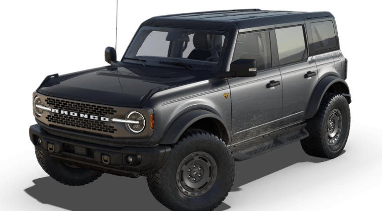 2025 Ford Bronco Badlands in Gray Metallic — front three-quarter view